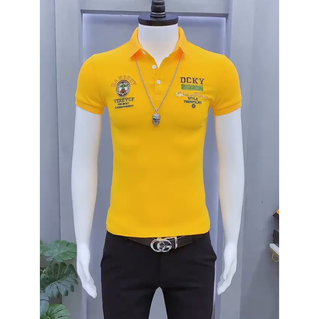 Camisa Polo masculina de manga curta verão juventude amarelo carta bordado na moda bonito fino-ajuste High-End puro algo