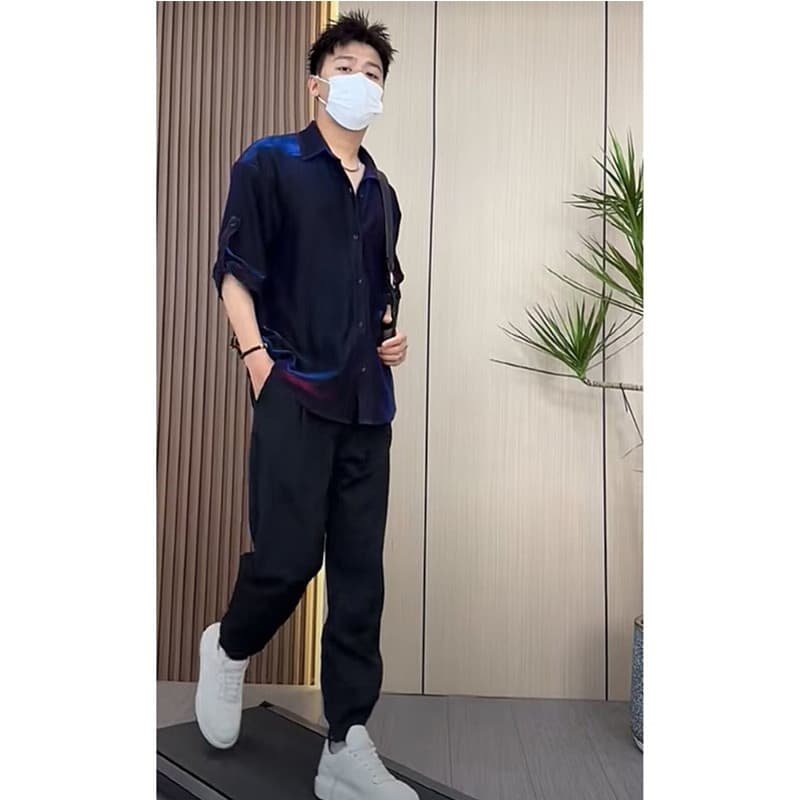Moda masculina verão luz luxo gradiente Designer estilo cor líquida onda Drape respirável solto meia manga camisa mascul