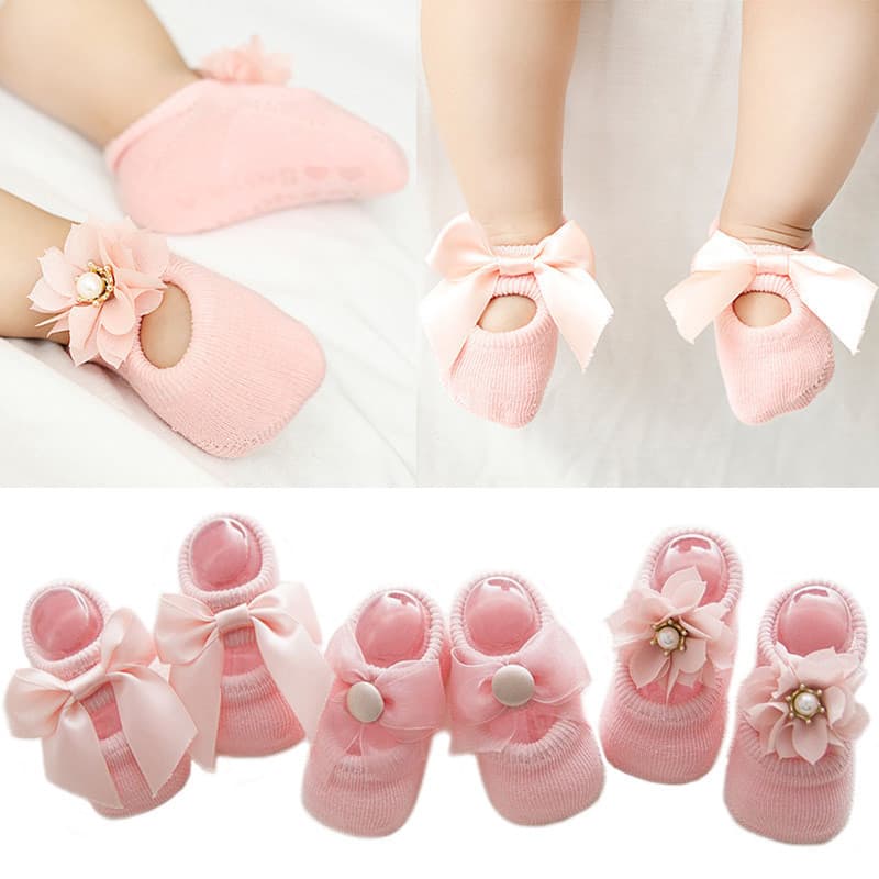 3 Pares/Lot Flor De Renda Meias De Bebê Recém-Nascidas Algodão Antiderrapante Piso Laço Para Meninas Mola