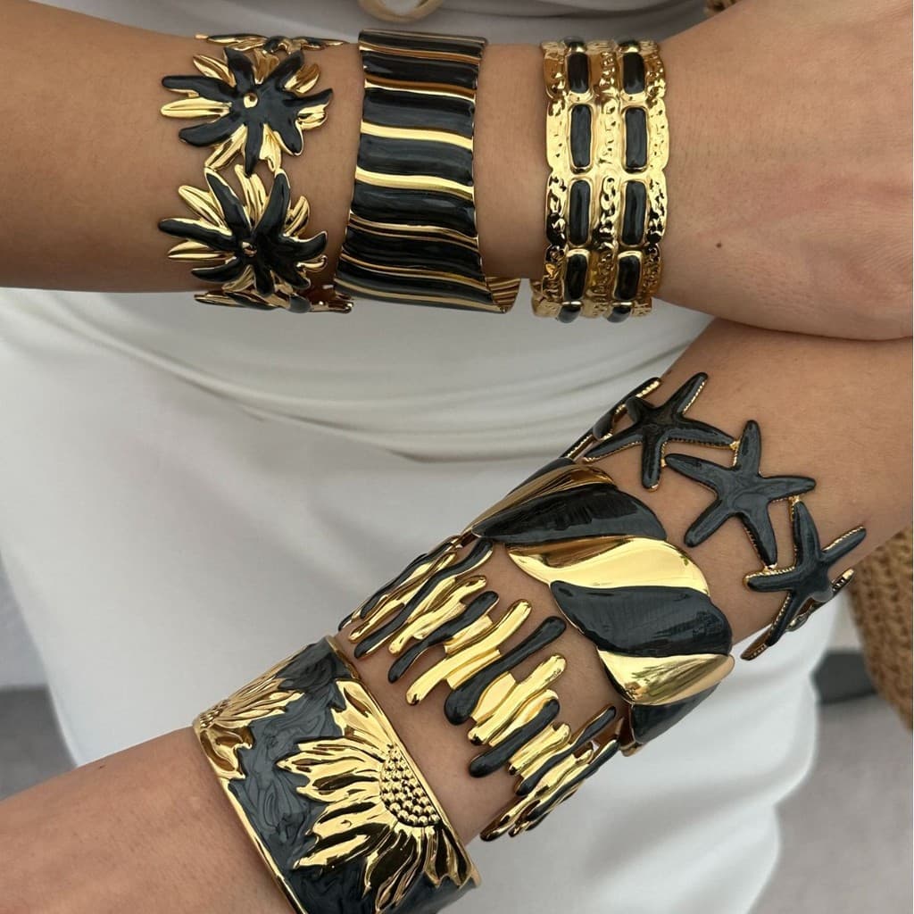Venda quente novo estilo pulseira de aço inoxidável elegante único All-Match estilo dourado padrão estrela do mar pulsei