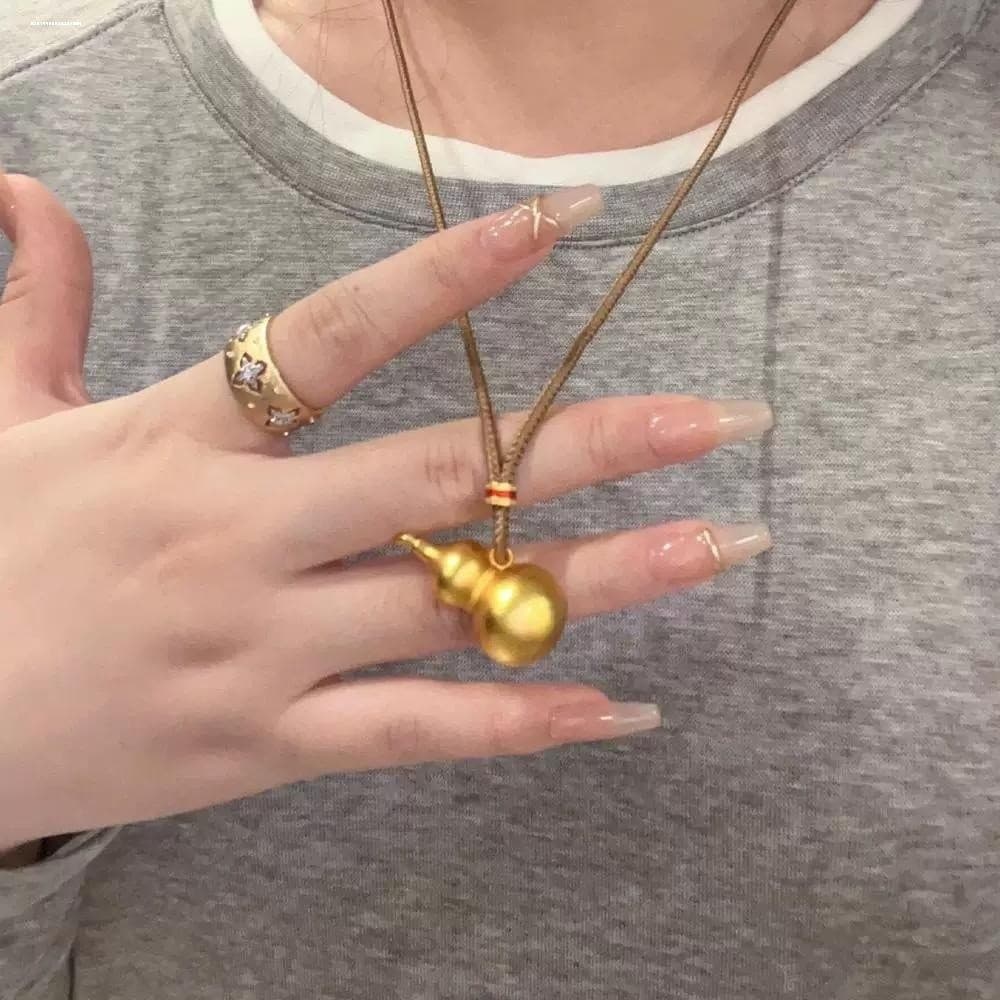 Método antigo ouro cabaça pingente imitação de ouro pequeno grama peso colar trançado corda casal pingente colar novo