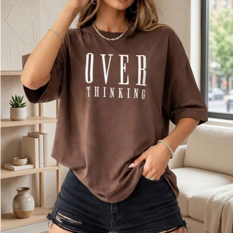 Camiseta Feminina Over Thinking Casual Dia a dia Academia 100% Algodão Estilo