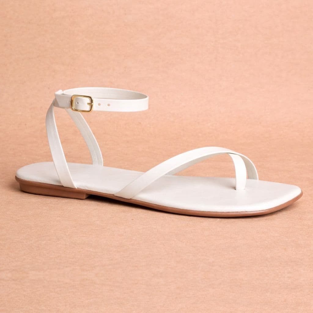 Sandália Rasteira Feminina de Dedo Tira Ajustável com Fivela Casual Confortável Elegante Leve Flat Premium Verão