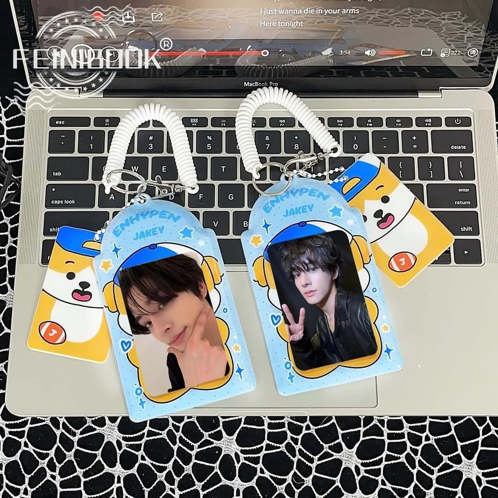Venda quente novo produto JAKE novo bebê PVC 10cm titular do cartão álbum de armazenamento 10cm pequeno cartão Display a