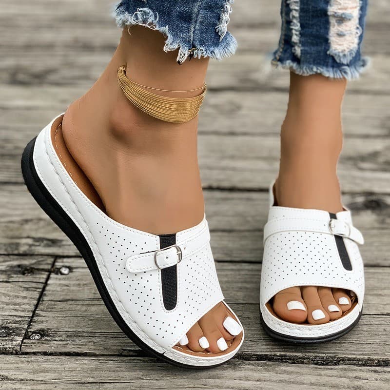 Nova Moda Feminina Sapatos De Salto Cunha Sandálias Femininas 2025 Verão Chinelos Leves Praia Femininos