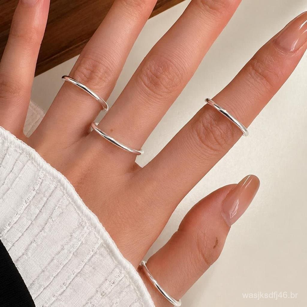 Kit 4 anéis clássicos lisos e abertos em aço inoxidável, banhados a ouro 18K ou prata 925
