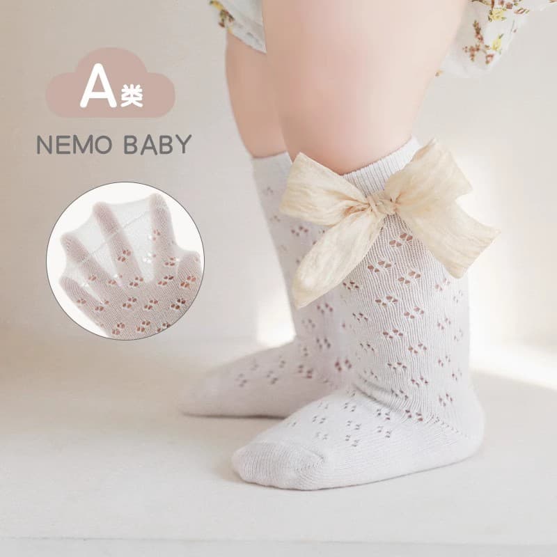 Feminino bebê meias verão fino bebê meias boca solta movendo anel oco princesa malha arco Mid-Tube meias