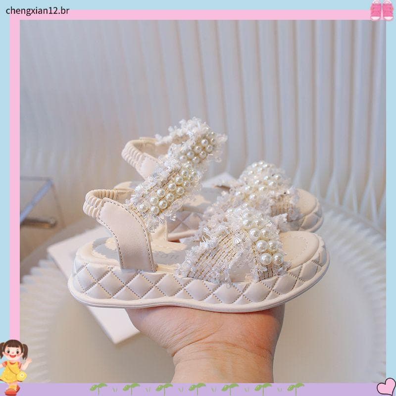 2025 novo estilo meninas pérola princesa sapatos moda sandálias versão coreana médio grande crianças sola macia Anti-des