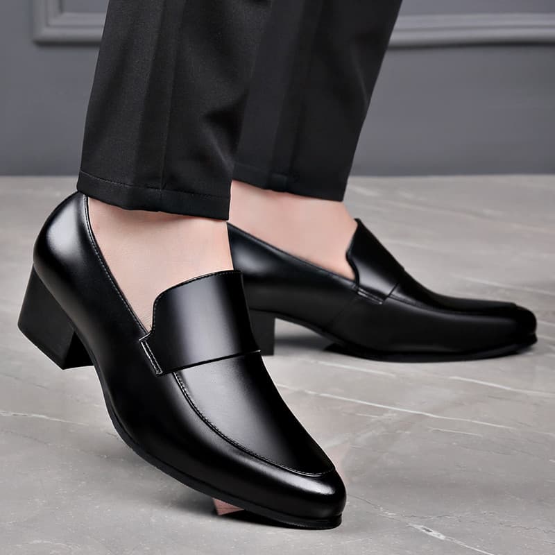 Sapatos de couro masculino estilo 2025 novo estilo negócios Formal Wear estilo britânico dedo do pé apontado salto alto