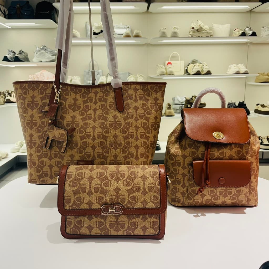 Zhuosini Retro feminino novo estilo na moda grande capacidade Commuter saco de compras mochila ombro axila bolsa