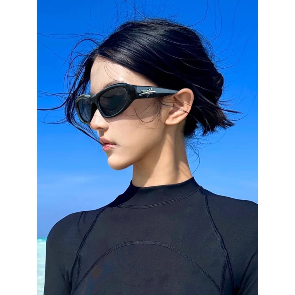 Gm óculos de sol feminino 2026 novo estilo na moda High-End sentimento Y2K quente menina óculos discoteca tecnologia Las