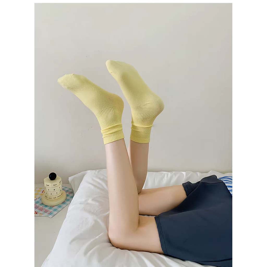 Verão fresco ~ lindo!Meias cano médio amarelo queijo feminino dopamina cor combinando muito feminina