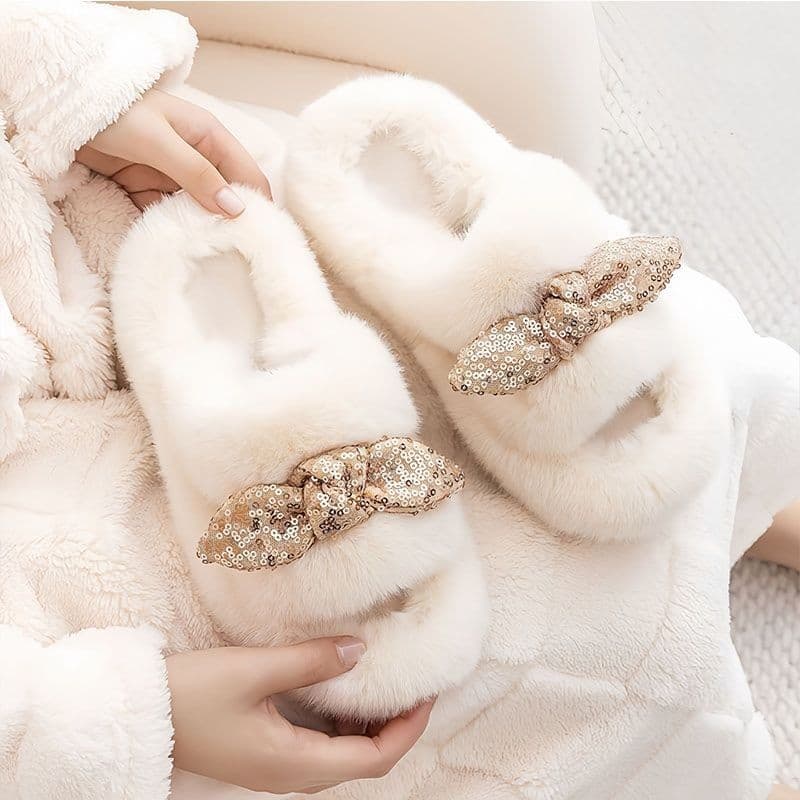 2025 Influencer ins Chinelos peludos da moda, uso externo feminino, sola grossa, chinelos aumentados, confortável