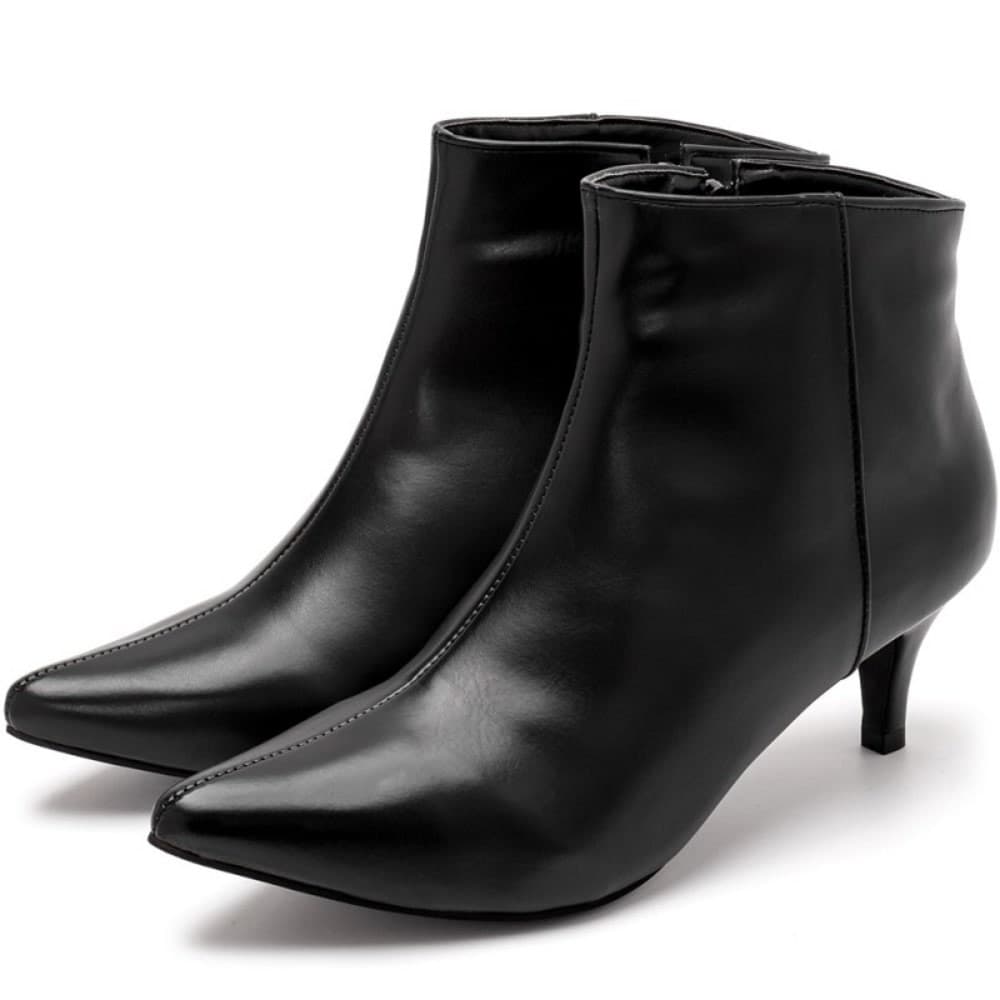 Bota Cano Curto Feminino Lisa Bico e Salto Fino Fecho Zíper