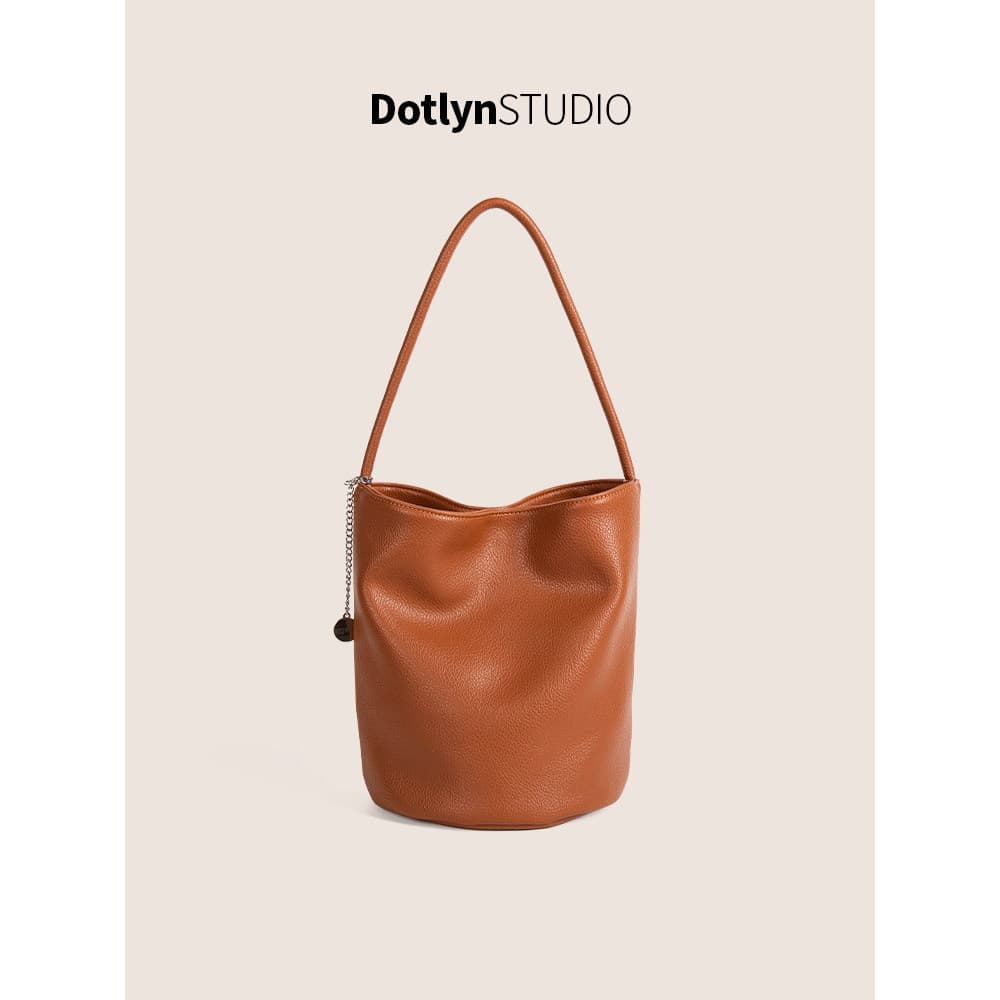 bolsa feminina Bolsa Dotlyn2024 novo estilo japonês coreano nicho couro macio de um ombro axilas saco feminino High-End