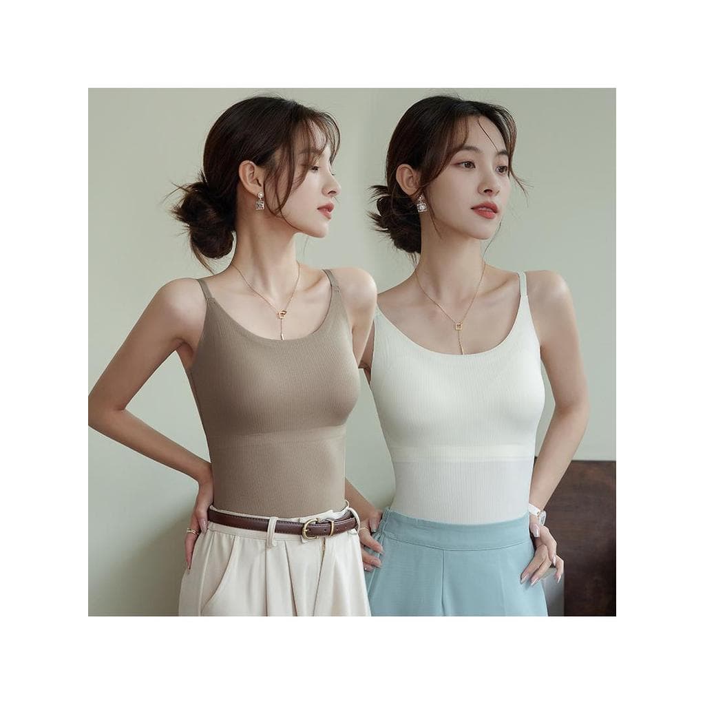 Camisola de seda gelo feminina alça interna almofada no peito topo 2025 primavera verão exterior Wear branco bonito suti