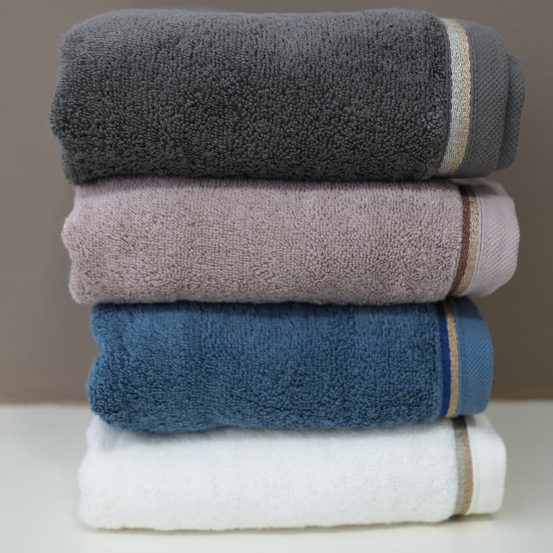 Kit 4 Toalhas 2 Banho e 2 Rosto 100% Algodão Fio Penteado Ótima Absorção Pádova