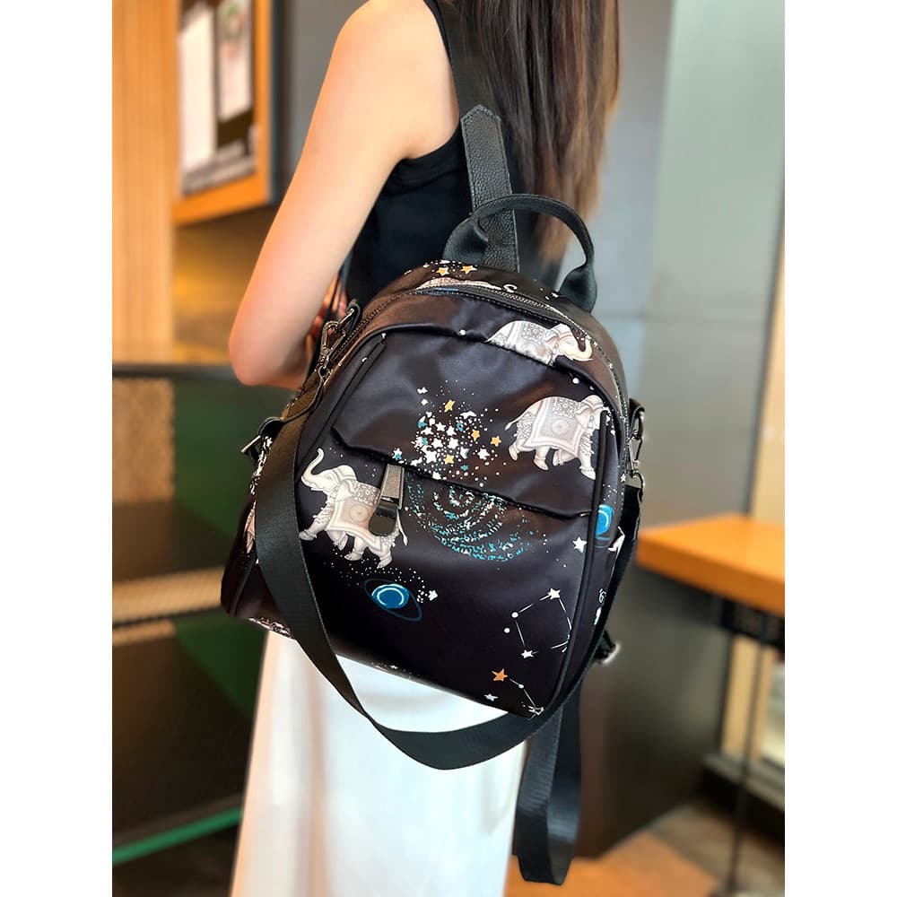 Moda impressa mochila feminina 2025 novo estilo impermeável All-Match Oxford pano Casual mochila High-End sentido um omb