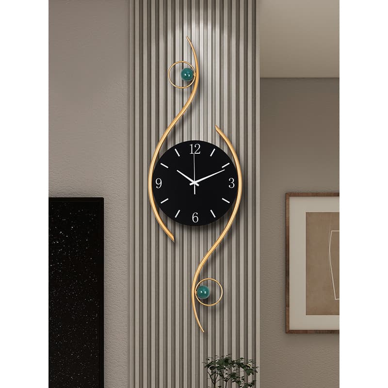 Relógio de parede sala estar 2026 novo estilo moda fundo decoração da parede relógio simples luz luxo influenciador Meta