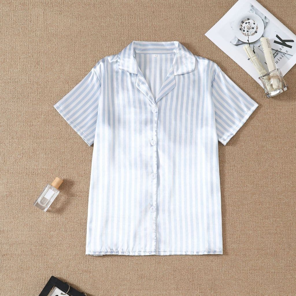 Conjunto de pijama feminino de verão para uso doméstico, composto por cardigã de manga curta listrado em cinza-azulado e