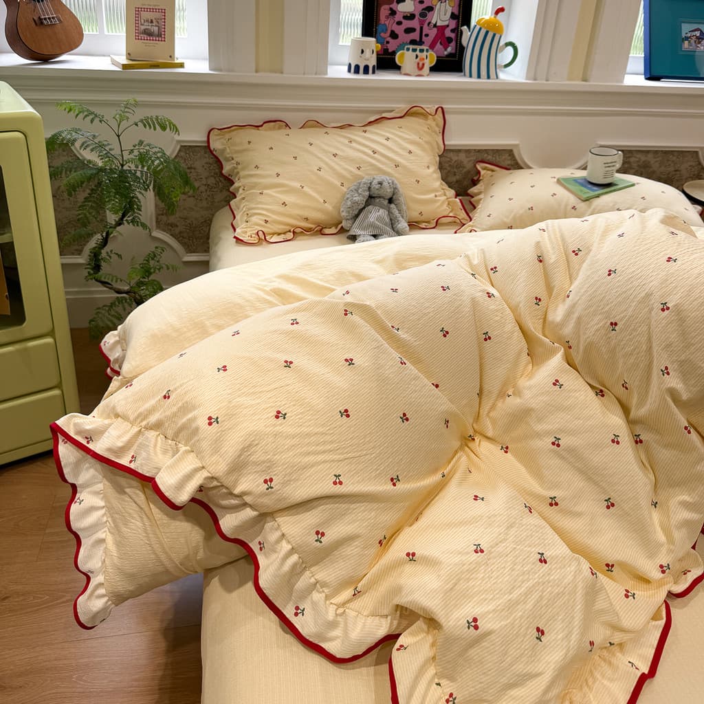 Estilo coreano creme estilo menina coração fio de dupla camada pequena cereja renda conjunto de quatro peças leite ceros