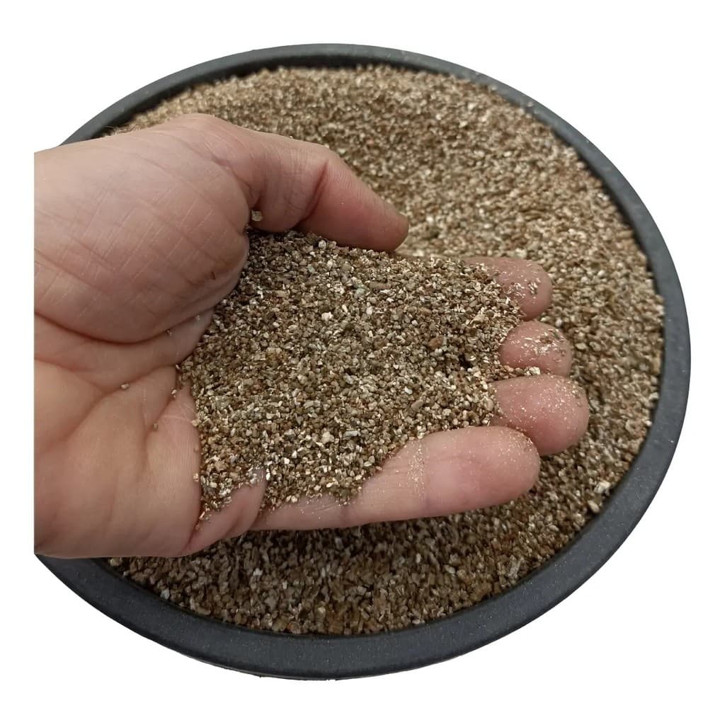 Vermiculita Expandida Fina 2 Litros Substrato para Plantas