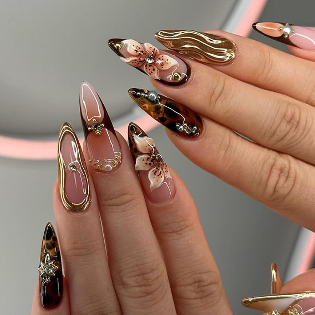 Unhas adesivas para uso diário |   Flores 3D, casca de tartaruga Mclad, formato de cruz, formato de amêndoa curta