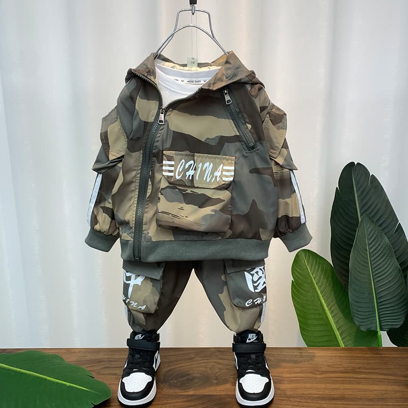 Menino terno camuflagem roupas de outono 2026 novo estilo menino primavera outono esportes bonito rufião bonito crianças