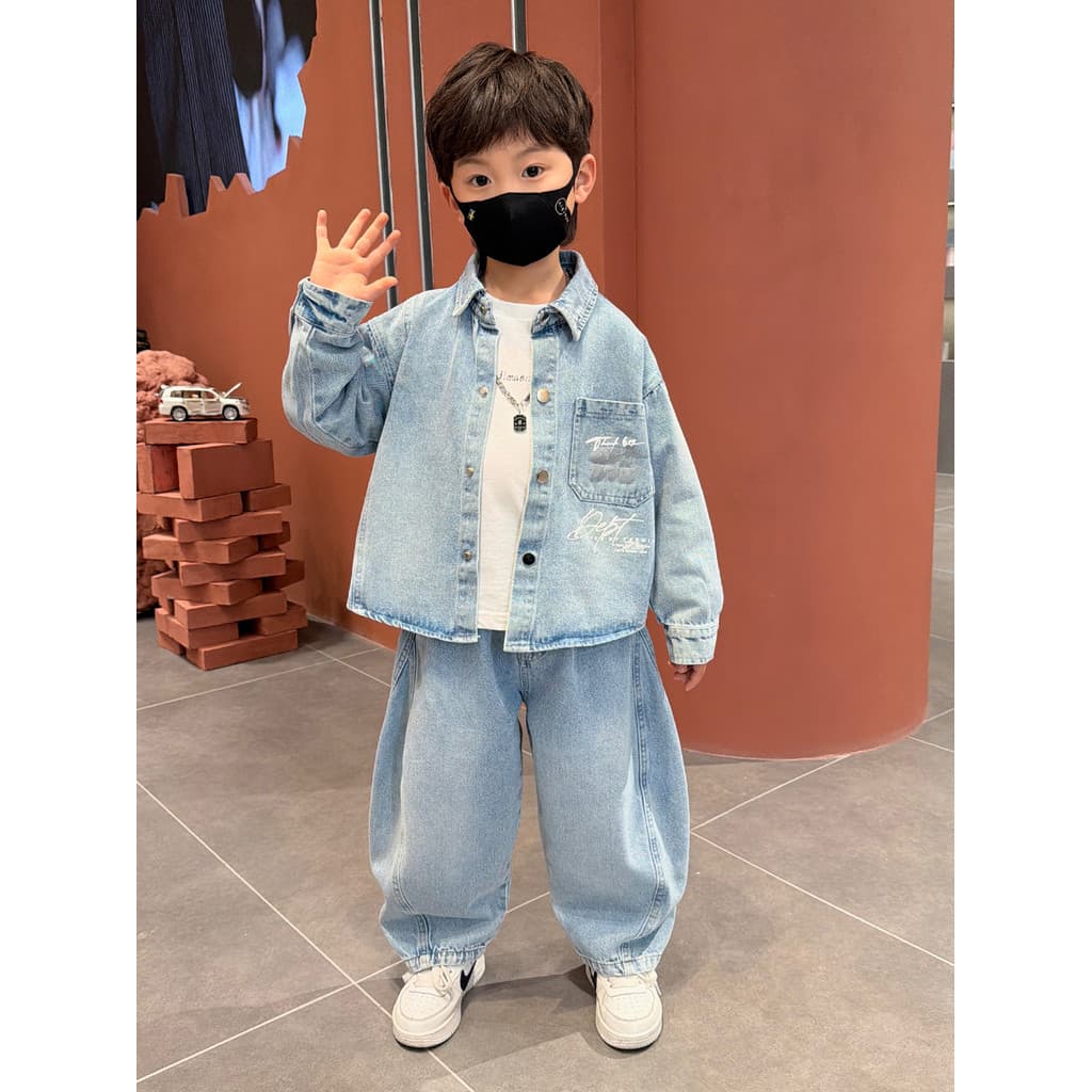 Crianças Denim terno 2026 outono novo estilo meninos na moda legal terno de duas peças menino bebê outono roupas bonitas
