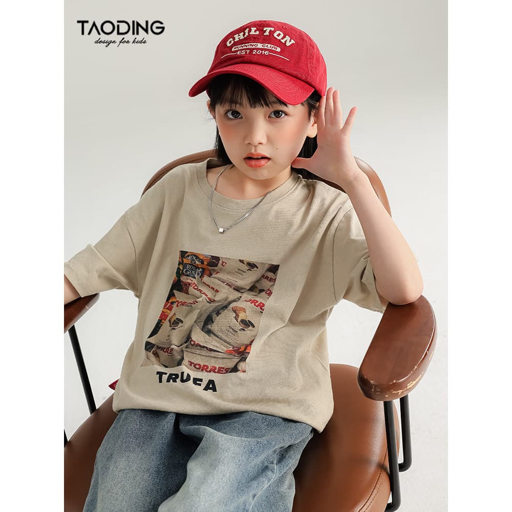 Taoting Meninas Camiseta de Manga Curta Algodão Puro 2024 Novo Estilo Médio Grande Crianças Soltas Impressão Digital Abs