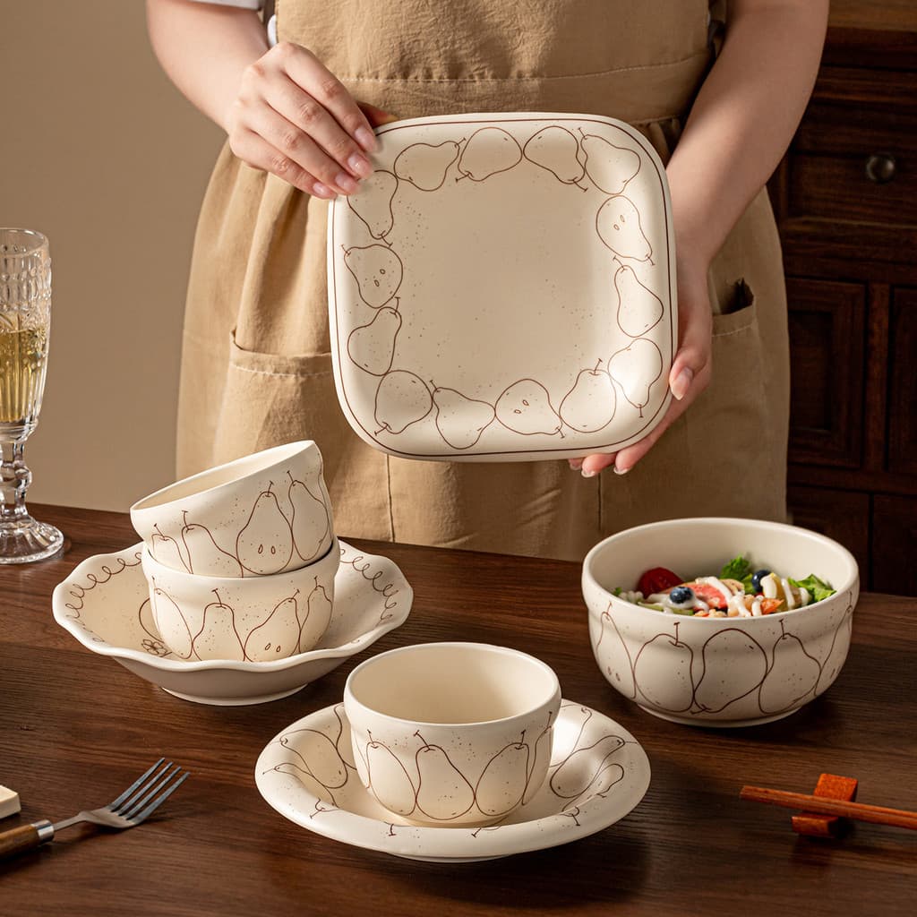 Prato de cerâmica bonito prato doméstico Underglaze cor talheres de alto valor frutas prato de café da manhã requintado