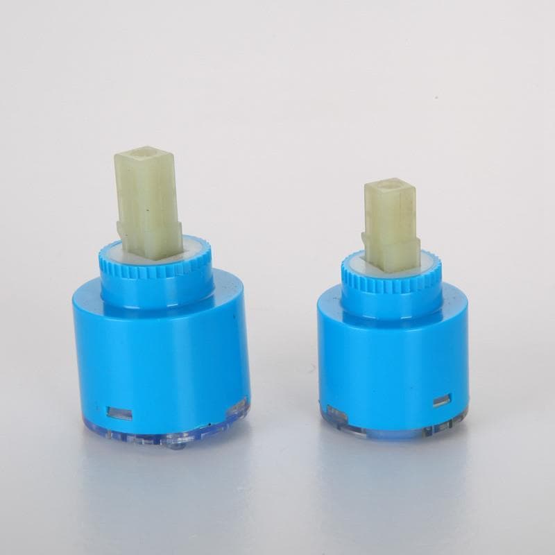 Núcleo da válvula torneira acessórios lidar com bacia de cozinha folha cerâmica chuveiro Sprinkler mistura água quente e
