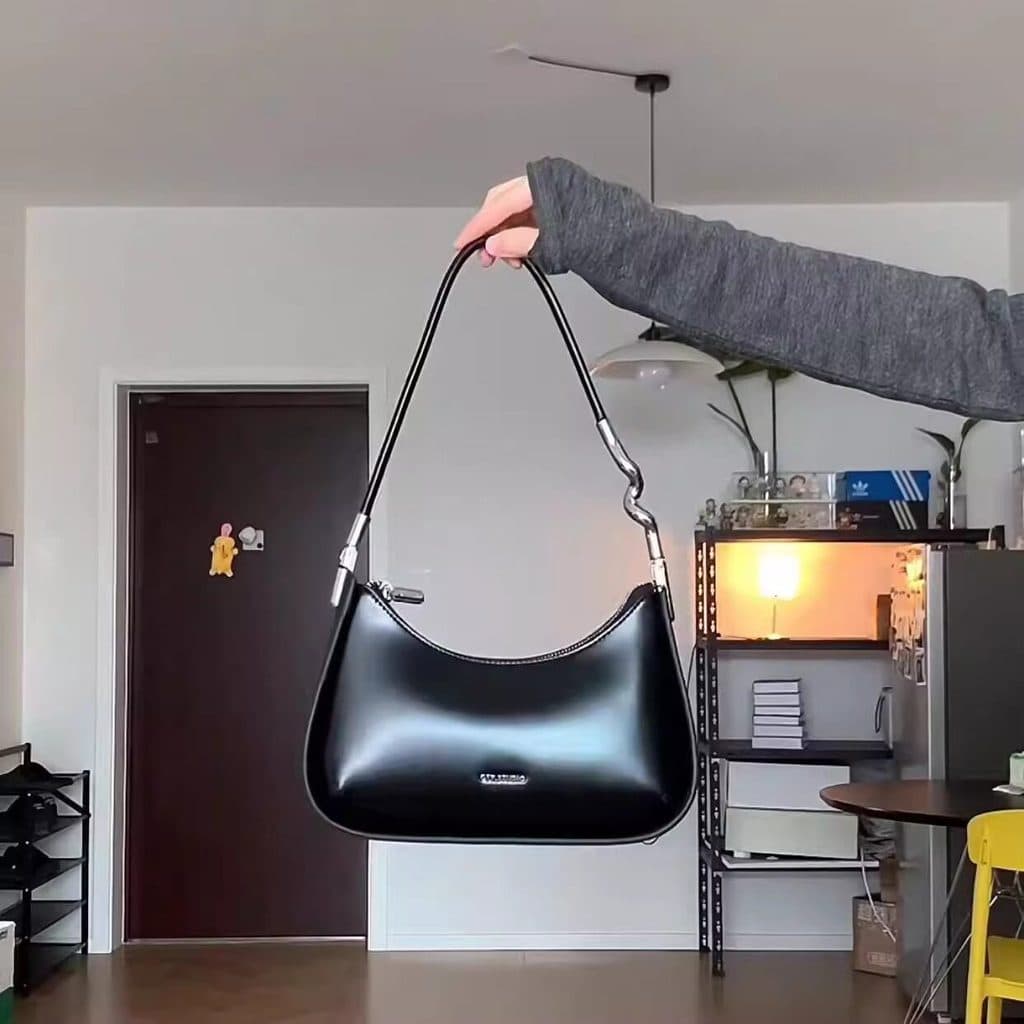 bolsa feminina bolsa transversal feminino 2025 novo estilo simples preto axilas saco francês High-End nicho All-Match bo