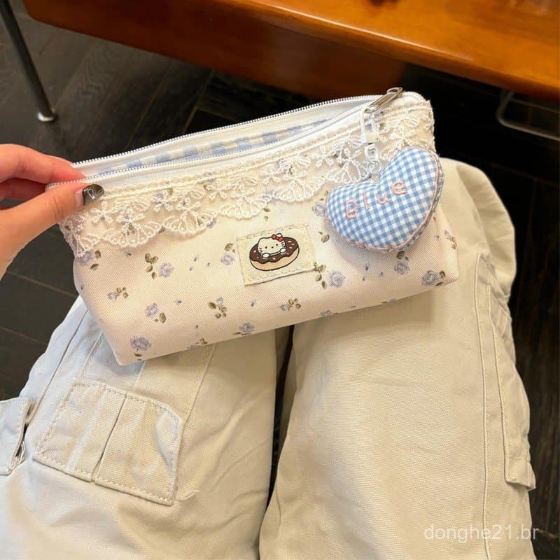 Estojo de lápis estampado KT com detalhes de renda, adequado para estudantes femininas, estojo de lápis de grande capaci