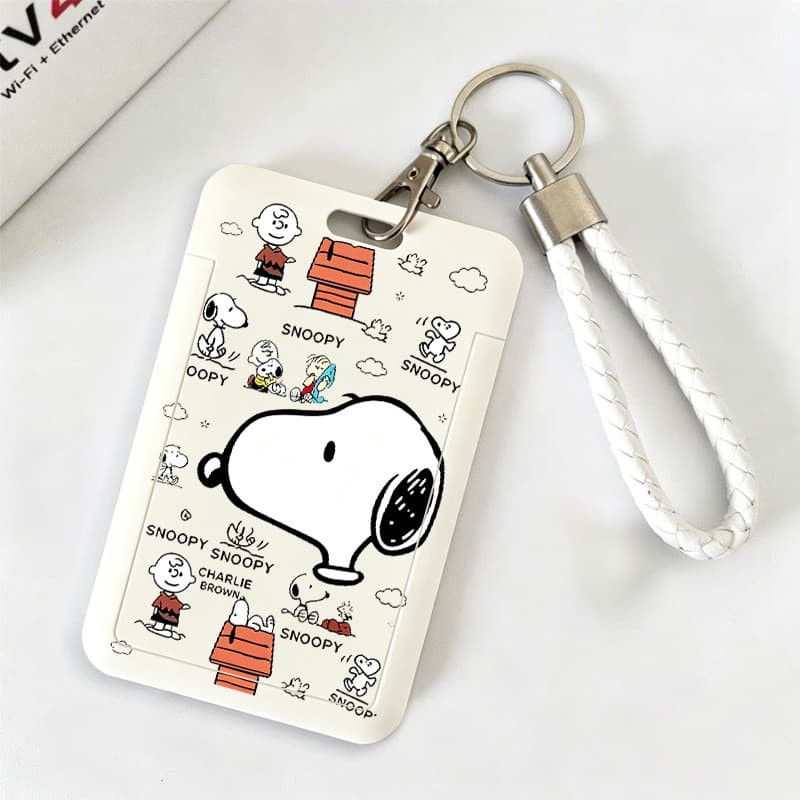 Protetor De Cartão Snoopy De Desenho Animado Capa Multiuso Para Cartões De Trânsito Campus E Acesso Vem com um cordão