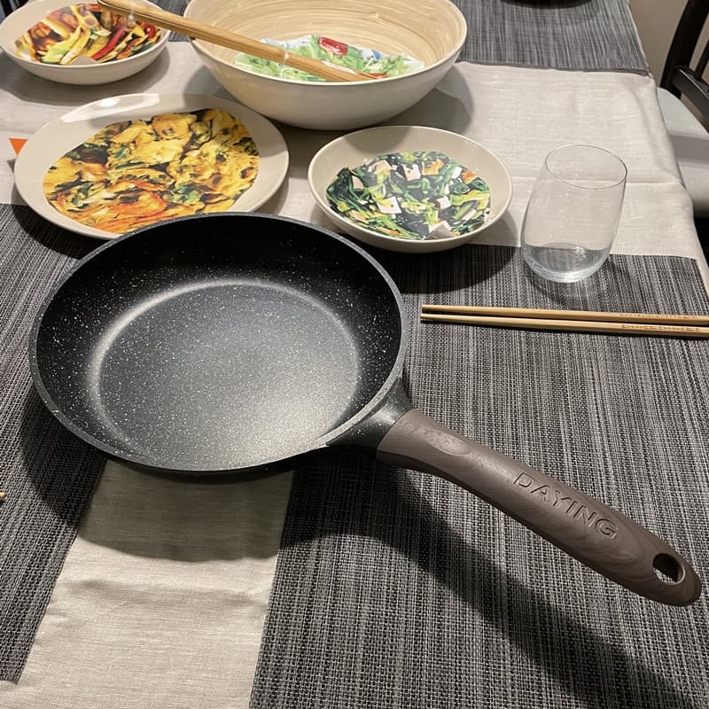 Hualing Daying pedra médica frigideira 2 antiaderente menos fumaça omelete bife 6CM fogão de indução fogão a gás Univers