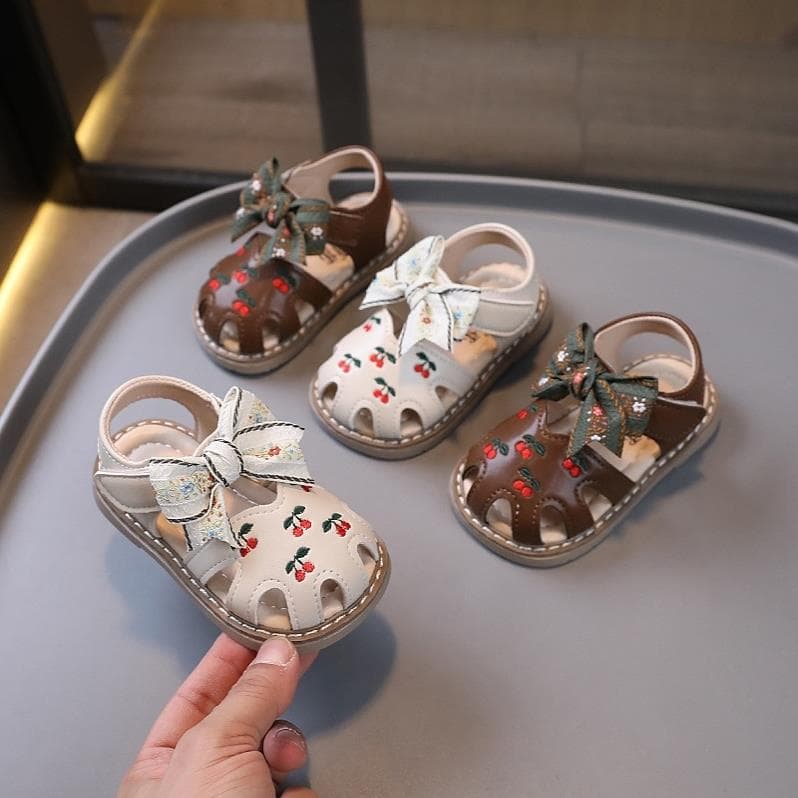 Crianças crianças sandálias impermeáveis de dois anos de idade crianças meninas estilo ocidental de um ano de idade meta