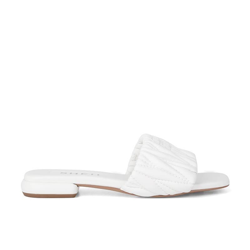 Moda All-Match novo estilo plissado dedo do pé quadrado Flip-Flops sandálias de salto plano feminino exterior