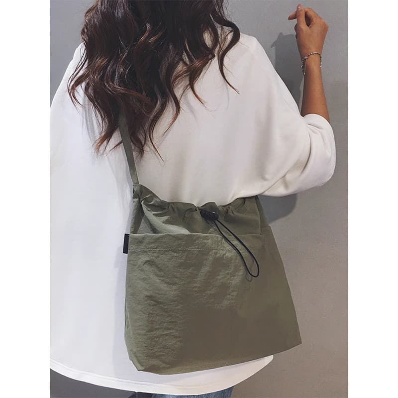 Trabalho Commuter bolsa de grande capacidade feminina 2026 novo estilo Casual All-Match bolsa de lona de náilon ombro