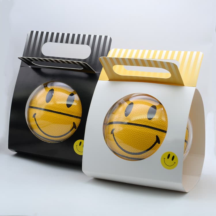 T na moda Hip Hop Smiley Face basquete fotografia das crianças adereços presentes criança cor basquete brinquedos decora