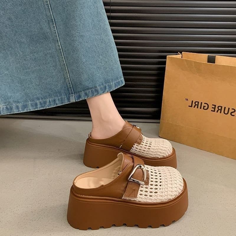 Venda quente de sola grossa Toe-coberto meia chinelos feminino exterior Wear 2026 novo estilo verão respirável buraco sa
