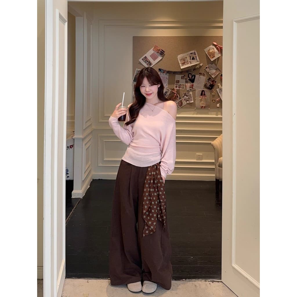 Francês doce menina terno verão ombro oblíquo temperamento camisola de manga comprida malhas rosa topo feminino cor café
