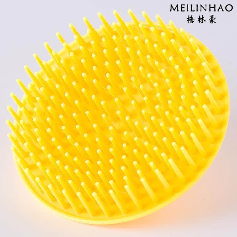 La shampoo escova de massagem de plástico pente antiquado macio Anti-caspa shampoo ferramenta útil especial para limpeza
