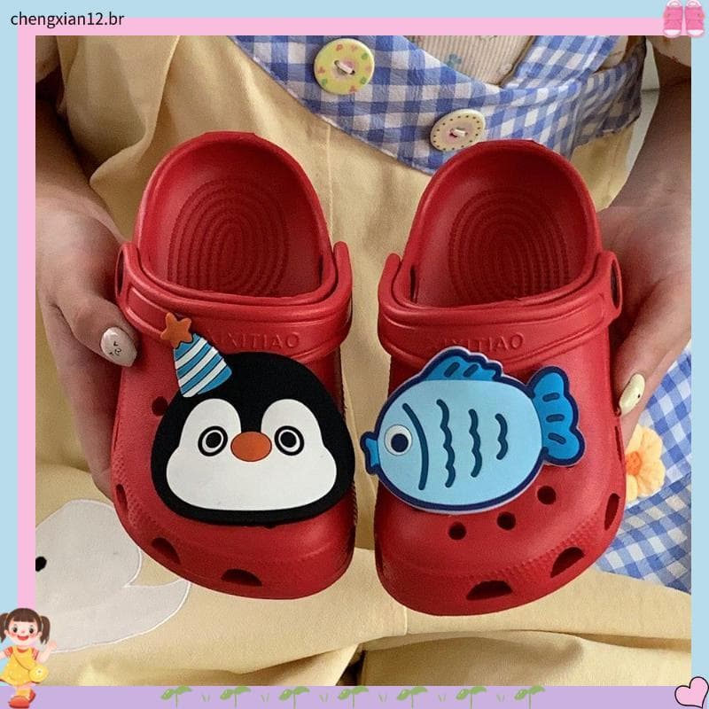 Tira fina bonito pinguim peixe meninos meninas pai-filho buraco sapatos meninas coração verão crianças sandálias de sola