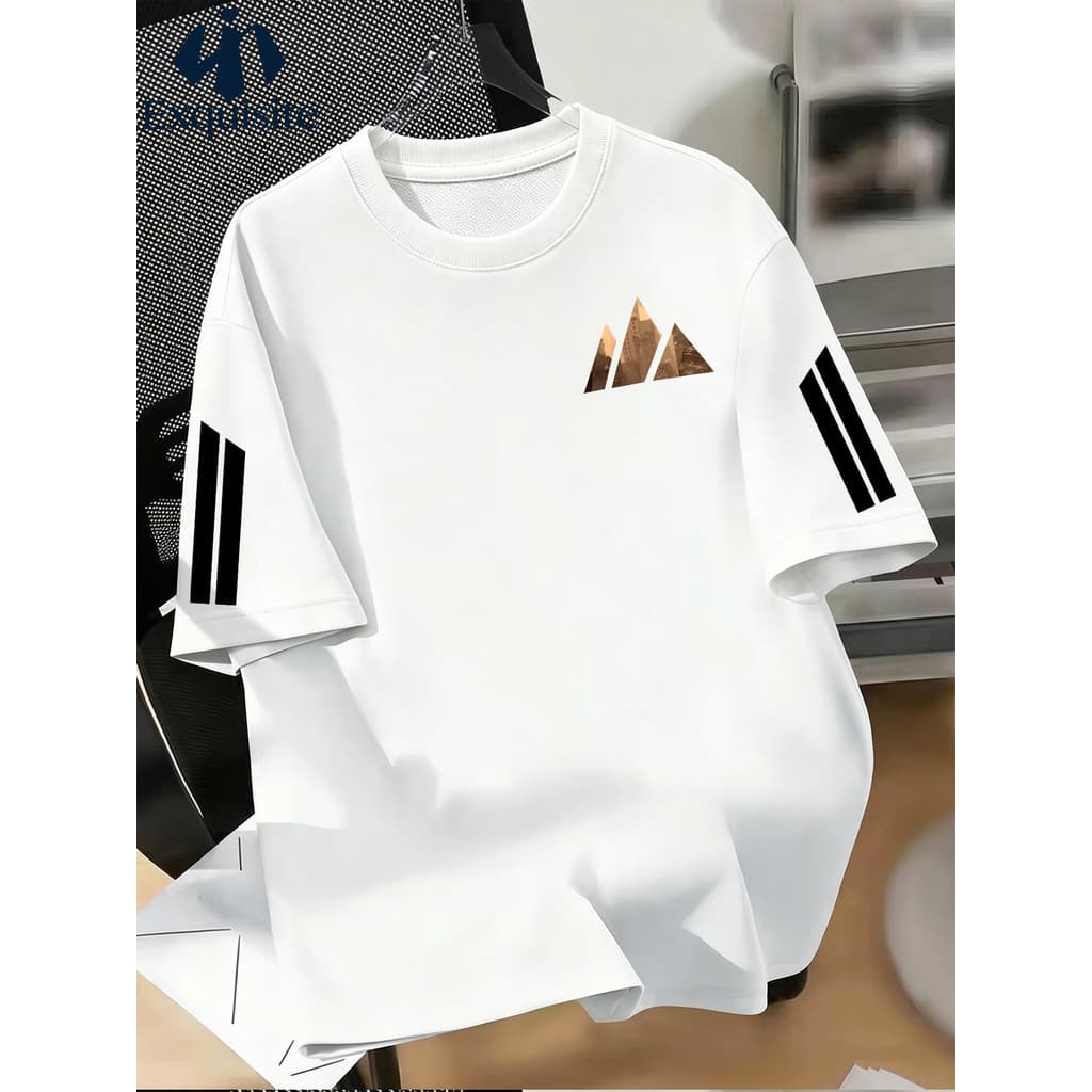 Camiseta masculina com logotipo de folha quente de três listras estilo esportivo moderno, top combinado com gola redonda