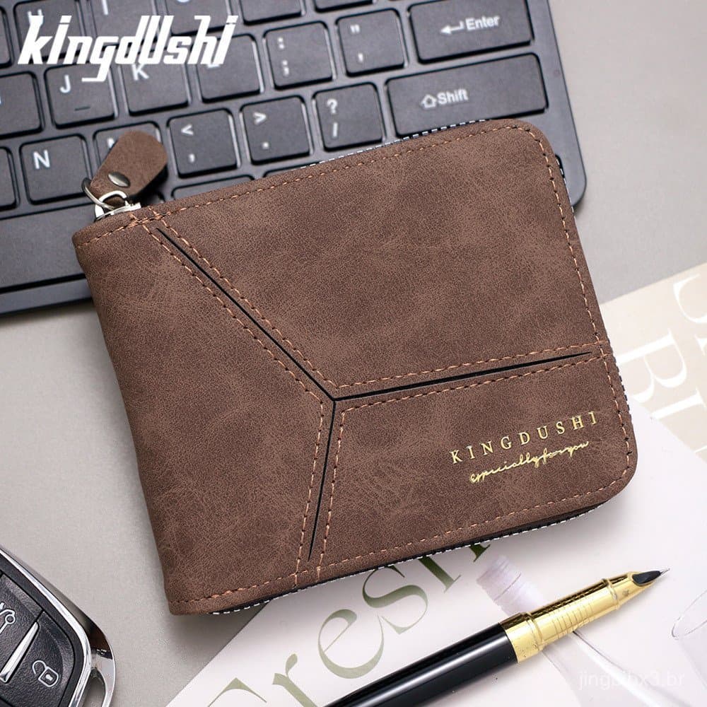 [Promoção] Carteira Curta Masculina em Patchwork Fosco com Múltiplos Compartimentos para Cartões, Fecho de Corrente, Por