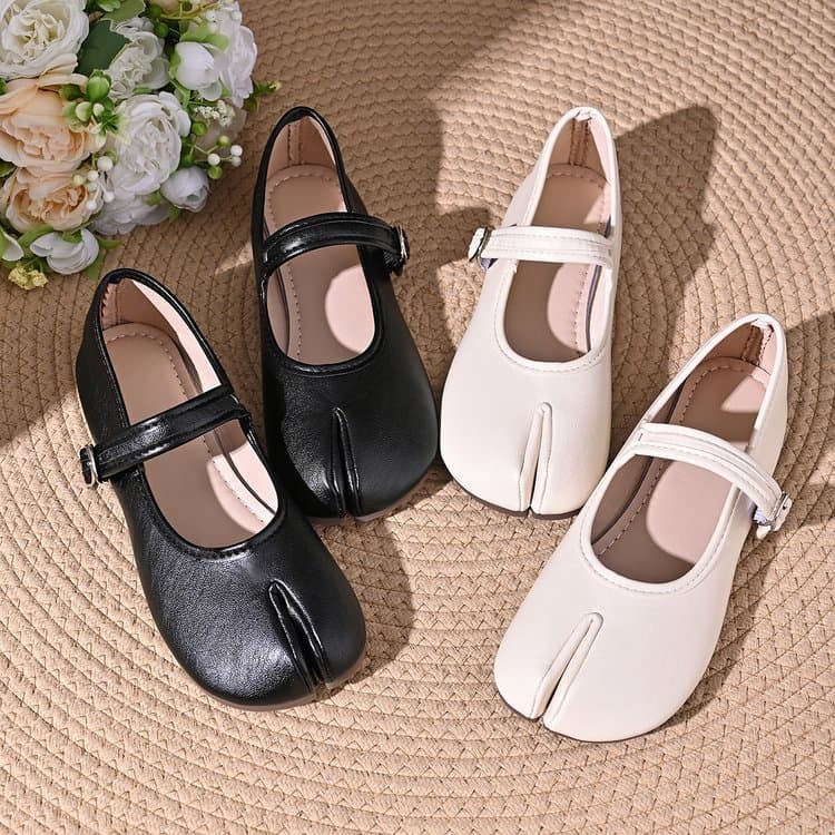Sapatos baixos femininos Mary Jane com bico dividido, bombas com alça de fivela ajustável