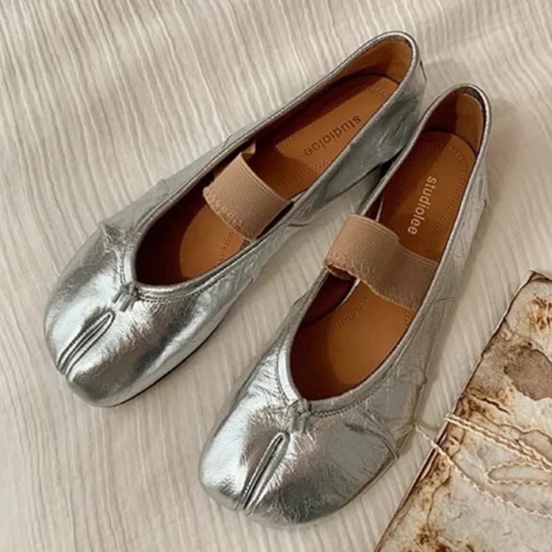 Tênis retrô redondo com bico dividido, sapatos de designer femininos, mocassim casual macio, tênis Tabi Ninja Mary Jane