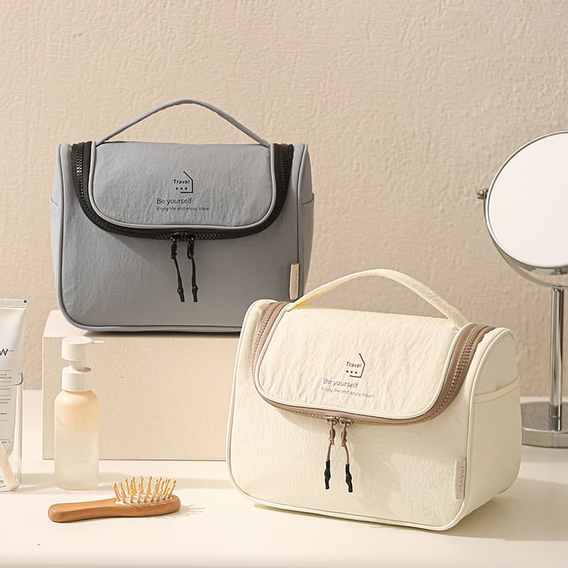Taslon Nylon Bolsa de cosméticos de grande capacidade Bolsa de armazenamento de produtos de higiene pessoal de viagem Bo