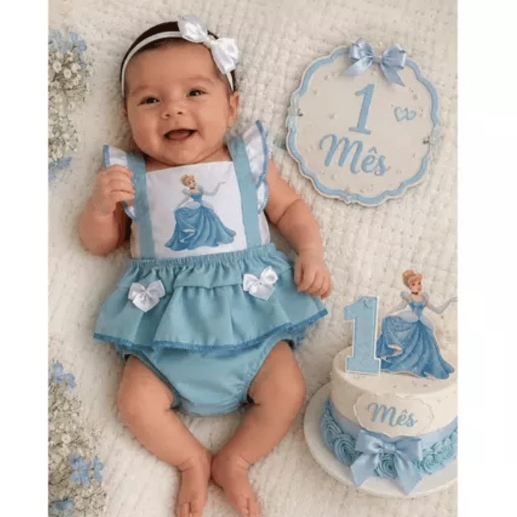 Romper Salopete Bebê Princesas varios temas para mêsversário de 0 a 3 meses recém nascido
